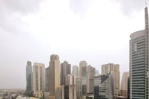 Good Value Makati Studio Unit - Pool View With Balcony