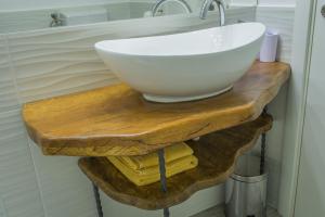 Apartments with WiFi Rijeka - 15901