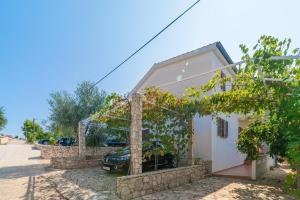 Apartments by the sea Zdrelac, Pasman - 15911