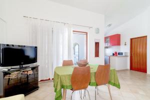 Apartments by the sea Zdrelac, Pasman - 15911