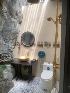 Tam Coc Lakeside Homestay