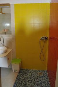 Holiday house with a swimming pool Stomorska, Solta - 15950