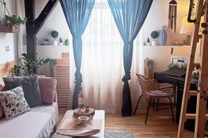 Urban Zen Den 2 Room Condo