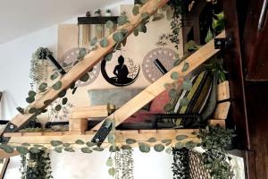 Urban Zen Den 2 Room Condo