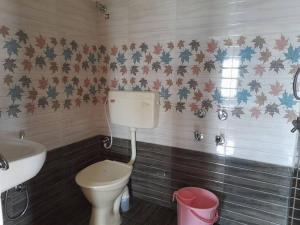 SHIs Bhairavi Peaceful 2bhk villa - - On the way 2 isha-Adiyogi , Maruthamalai