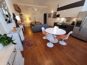 Appartement central typiquement bordelais