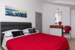 Apartments by the sea Medici, Omis - 19168