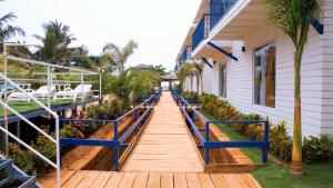 Sandbanks Beach Villas, Morjim