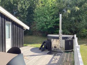 6 person holiday home in Ebeltoft-By Traum