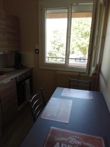 Appartements Macon - Studio 2 p - refurbished - Portable air conditioning - 34 m2 : Appartement