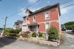 Appartements Studio cosy avec balcon vue mer a Guidel Plage par Groom : photos des chambres