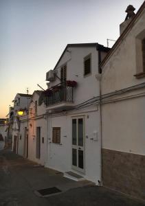 La casa di zia Imma nel dirupo