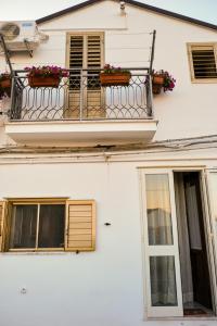 La casa di zia Imma nel dirupo