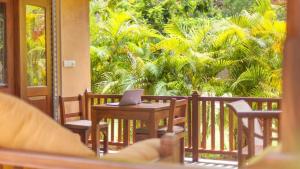 Birds Paradise Cabanas Unawatuna