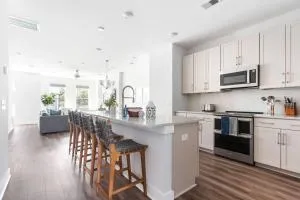 Trendy Park Circle Townhome - 北查尔斯顿