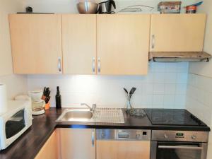 Appartement confortable près des pistes avec balcon et Wi-Fi - FR-1-815-67