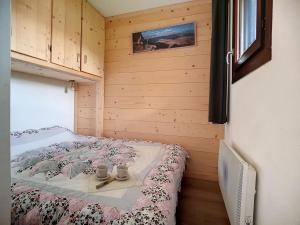 Appartement cosy au pied des pistes avec balcon, 6 pers - FR-1-344-767
