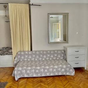 Elizabeth Bridge With Gellért-Hill View