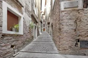 La casa tonda - Collabassa