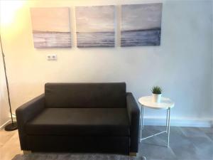 Möblierte 3 Zimmer Apartment - Mit Smart TV, Wlan und kostenfreie Parkplätze