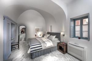 Authentic Santorinia Residence