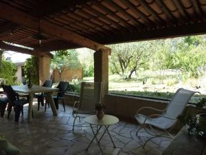 Maisons de vacances Maison de 2 chambres avec piscine partagee jardin clos et wifi a Draguignan : photos des chambres