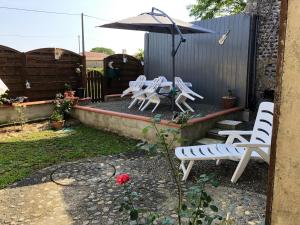 Maisons de vacances Maison d'une chambre avec piscine partagee jardin clos et wifi a Gee Riviere : photos des chambres