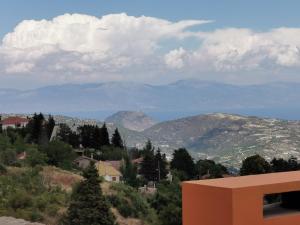 Mountain stone villa, sea & mountain view at 1150m