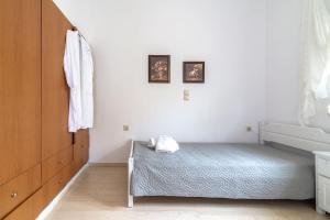 white house by the sea