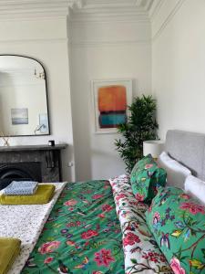 Elegant Bloomsbury Apartment in Tunbridge Wells