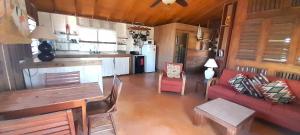 Amandas Place Casa Amancer - sea view, pool and tropical garden