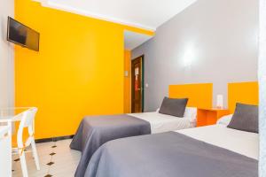 Budget Double or Twin Room room in Pensión Tropical