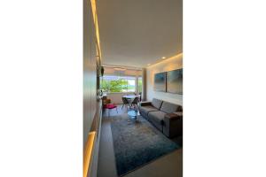 Estúdio Moderno com Vista Oceânica