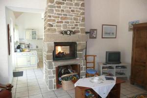 Maisons de vacances Granite stone house with fireplace, Plouguerneau : photos des chambres