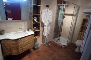 Hotels Logis Hotel Restaurant Residence : photos des chambres