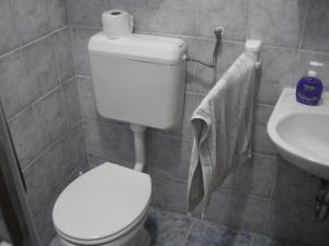 Apartments with parking space Pinezici, Krk - 15269