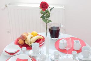 Apartments with WiFi Zagreb - 15314