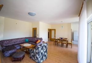 Apartments with parking space Trogir - 15316