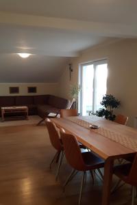 Apartments with a parking space Zagreb - 15343