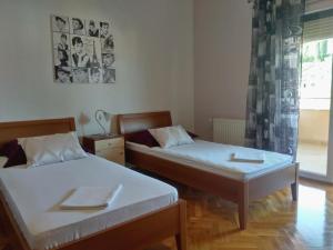 Apartments with parking space Trogir - 15349