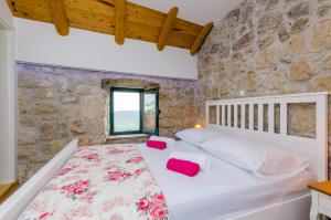 Family friendly house with a swimming pool Mihanici, Dubrovnik - 15367