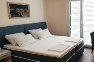 Studio with Balcony and Sea View room in Apartments and rooms with parking space Hvar - 15378
