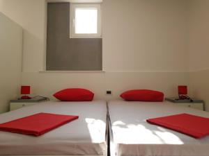 Apartments by the sea Hvar - 15401