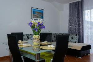 Apartments with parking space Trogir - 15440