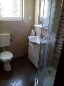 Apartments with parking space Banjol, Rab - 15463