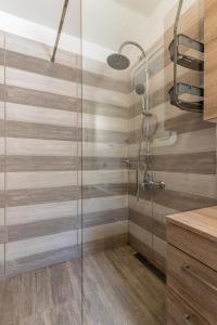 Family friendly house with a swimming pool Cove Koramaslinova - Koromaslinova, Brac - 15479