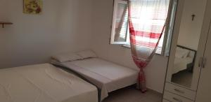 Apartments by the sea Nin, Zadar - 15513