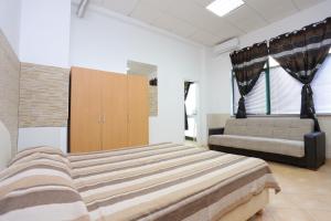 Apartments by the sea Dugi Rat, Omis - 15516