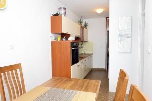 Apartments with WiFi Split - 15541