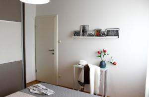 Apartments with a parking space Podstrana, Split - 15539